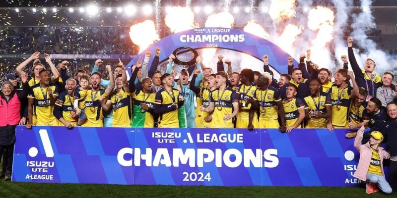 Không khí thi đấu sôi động tại A League Men